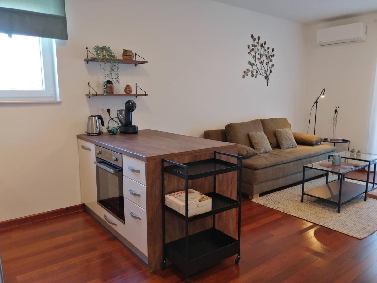 Apartment Iva Šilo Εξωτερικό φωτογραφία